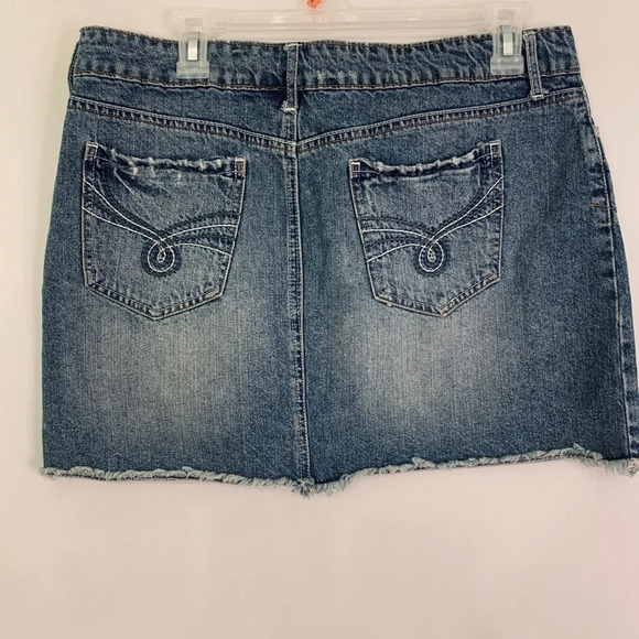 Apartment Nine Short Denim Jean Skirt: Size 12. Versatile and Stylish. - Picture 5 of 12